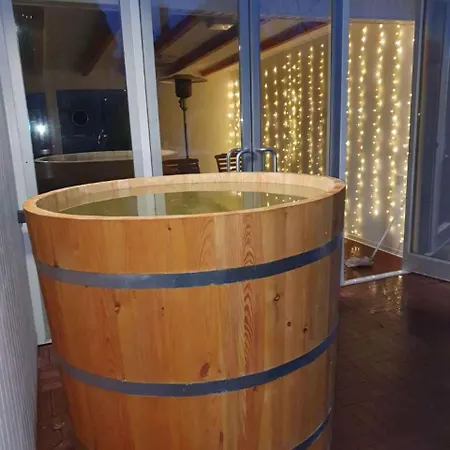 In - Balaton 18964 アパート *